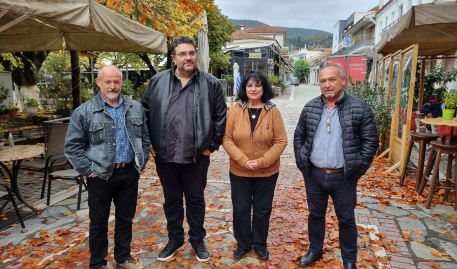 Συνάντηση Βαγενά στο Δήμο Αγιάς για τα προβλήματα των μηλοπαραγωγών