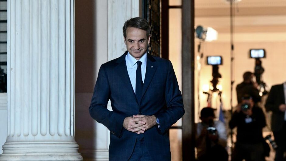 Κυριάκος Μητσοτάκης / Πρωτοφανές – Στέλνει με απόσπαση εν ενεργεία δικαστικούς στην κυβέρνηση