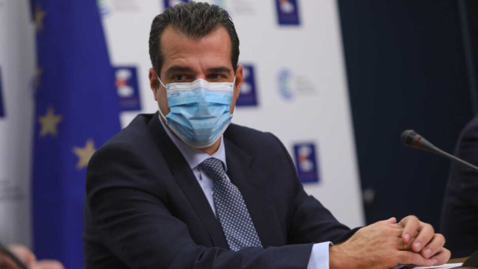 Θάνος Πλεύρης: Το lockdown το αποκλείω – Δεν μπορούμε να γυρνάμε με μια βελόνα στο χέρι