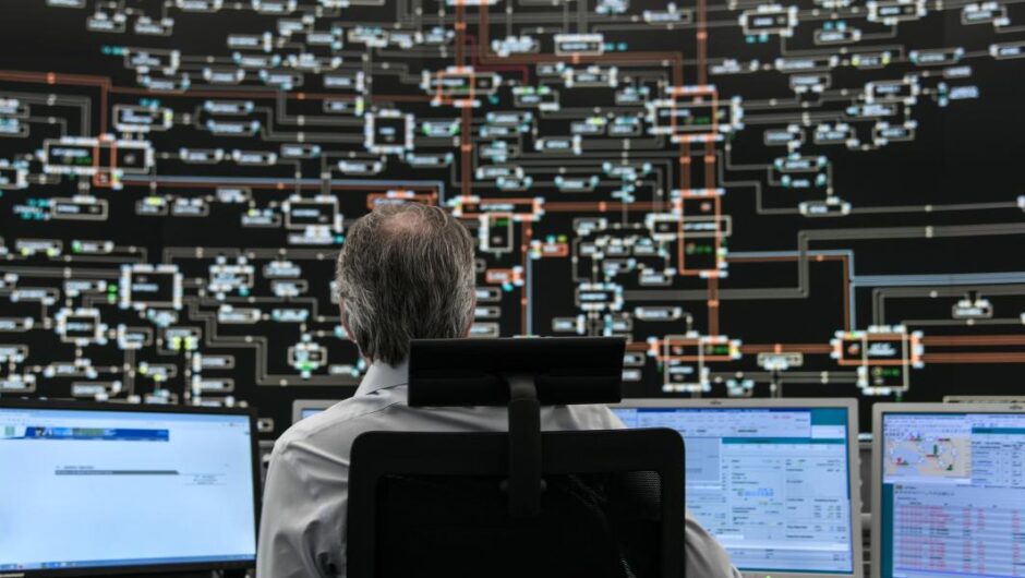 Ηλεκτρικό ρεύμα / Το ράλι τιμών συνεχίζει και η κυβέρνηση μένει θεατής