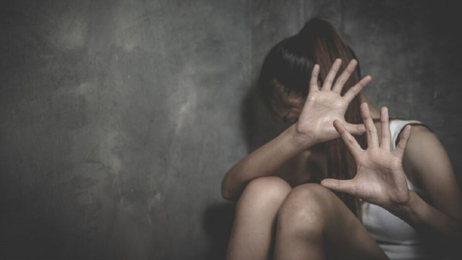 Ρόδος – Εκπαιδευτικός επιτέθηκε σε πατέρα 14χρονης, με την οποία δήλωνε… ερωτευμένος
