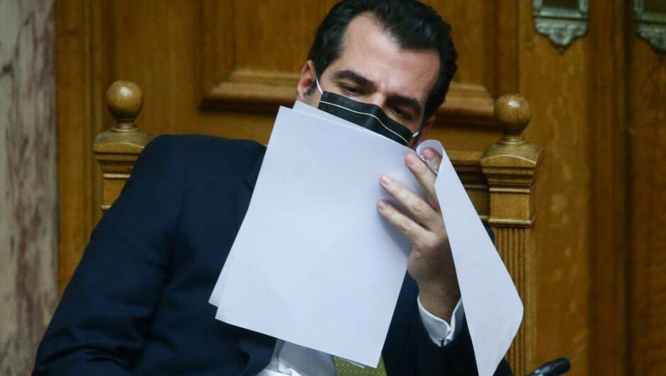 Ανδρέας Ξανθός / Πρωτοχρονιάτικο «μπλόκο» Πλεύρη στη συνταγογράφηση για ανασφάλιστους