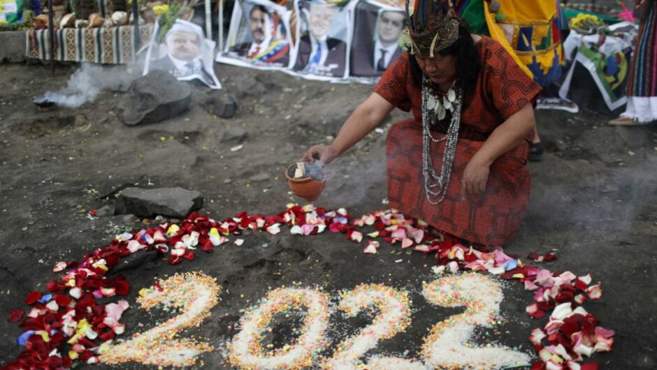 Πρωτοχρονιά 2022: Αυτά είναι τα πιο περίεργα έθιμα για τον ερχομό του νέου έτους στον πλανήτη Γη