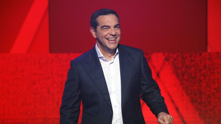 Αλέξης Τσίπρας / Πότε θα ξαναβάλει γραβάτα