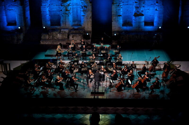 LES TROIS TENORS CONCERT DE NOËL….ΜΑΓΕΙΑ..