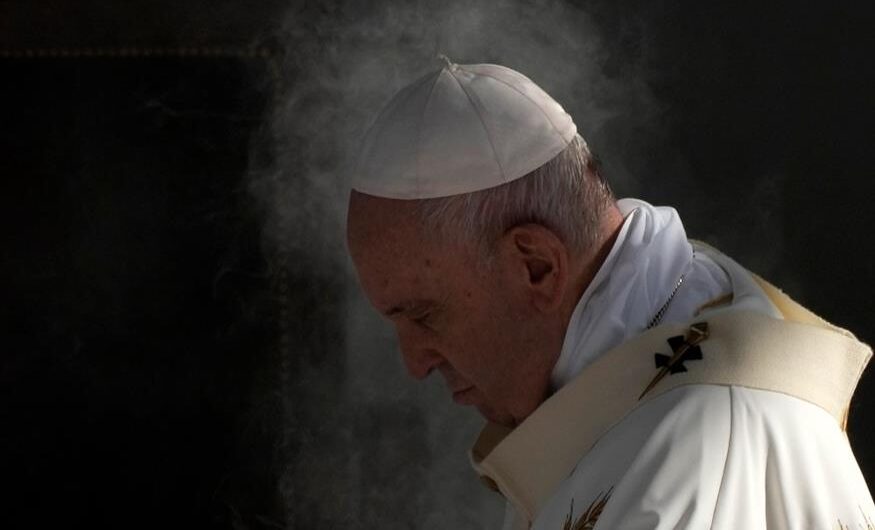 Πάπας Φραγκίσκος: Από πορτιέρης σε μπαρ του Μπουένος Άιρες, ηγέτης 1,5 δισ. πιστών – 17 πράγματα που πρέπει να γνωρίζετε για τον Ποντίφικα