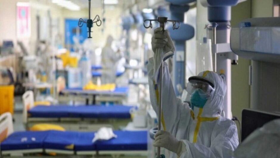 Νίκος Καπραβέλος: Ο επόμενος ασθενής θα διασωληνωθεί στο πάρκινγκ του νοσοκομείου