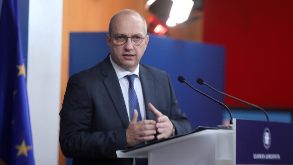 Γιάννης Οικονόμου:Μικρό το κόστος των rapid test, ας πληρώσουν οι εμβολιασμένοι