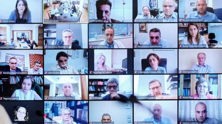 Νέα μέτρα εισηγούνται οι ειδικοί: Αναστολή εκδηλώσεων σε δημόσιους χώρους και μάσκες παντού