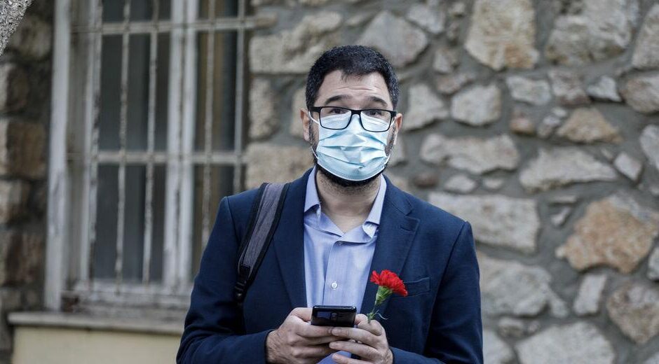 «Έγκλημα με ευθύνη Μητσοτάκη η ύπαρξη 152 διασωληνωμένων εκτός ΜΕΘ»