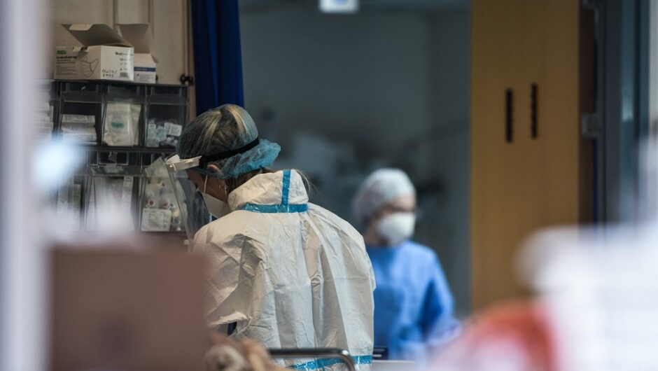 Σέρρες: Ζευγάρι με κορονοϊό ζήτησε από νοσηλεύτρια ένα τραγούδι λίγο πριν πεθάνουν και οι δύο