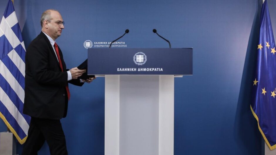 Ζαραλίκος σε Οικονόμου / «Είστε πλυντήριο μπράβων ή αγράμματος;» – Σφοδρή επίθεση για το συγχωροχάρτι στη Σταμάτη