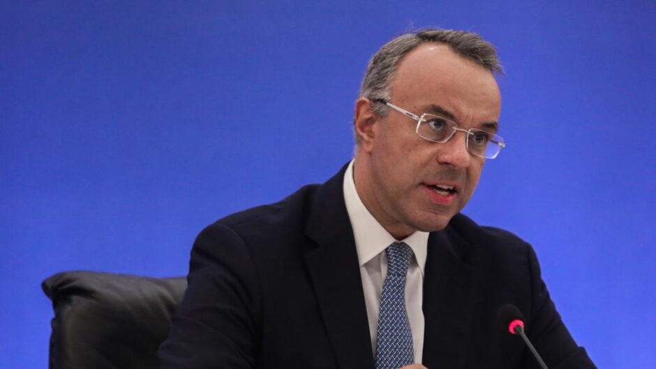 Χρήστος Σταϊκούρας / Στο νοσοκομείο ο υπουργός Οικονομικών, υποβλήθηκε σε έκτακτο χειρουργείο