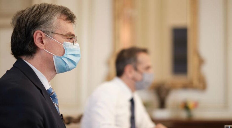 Covid-19: Κόλαφος για την κυβέρνηση μελέτη για την αυξημένη θνητότητα εκτός ΜΕΘ