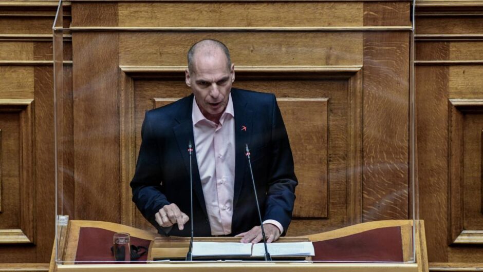 Γιάνης Βαρουφάκης: Ιδανική ευκαιρία να καταθέσουμε μομφή στην επικίνδυνη κυβέρνηση
