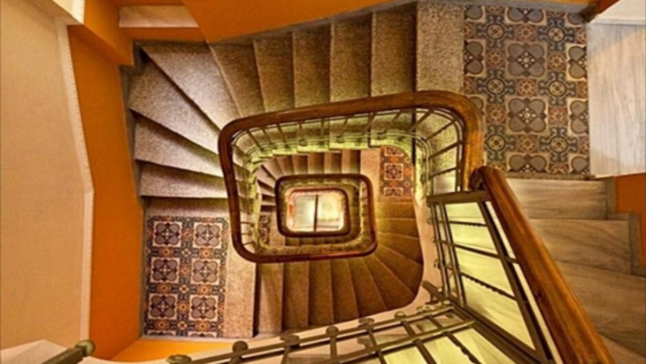 Τρίκαλα: Φραστική επίθεση σε ιερείς από μαθητές που έκαναν εκδρομή – Χαμός μέσα και έξω από ξενοδοχείο