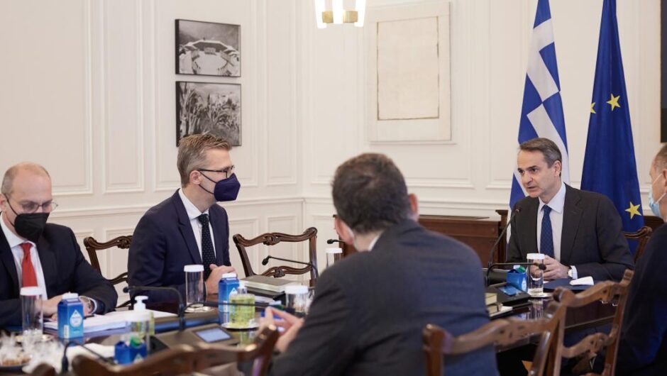 Με τι ακριβώς ασχολείται η κυβέρνηση;