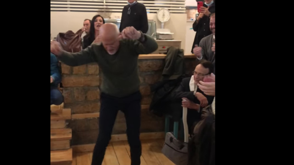 Γιώργος Παπανδρέου / Το ζεϊμπέκικο της ήττας