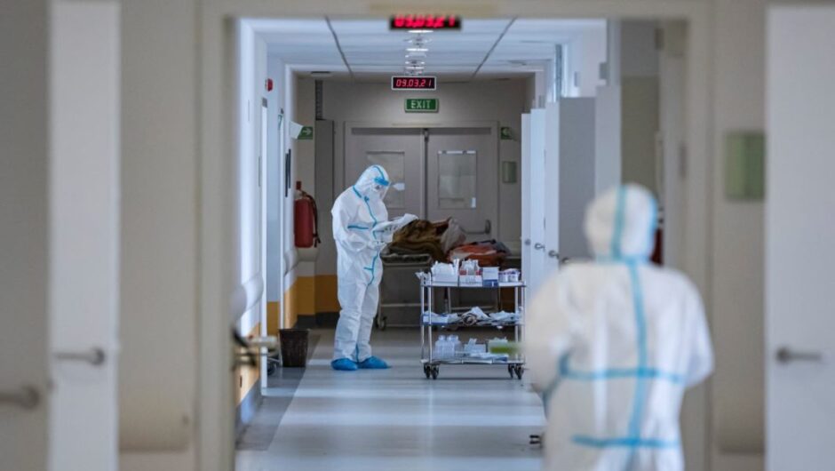 Πλήρεις οι ΜΕΘ στα νοσοκομεία της Λάρισας – Έξι παιδιά με κορωνοϊό στο ΠΓΝΛ