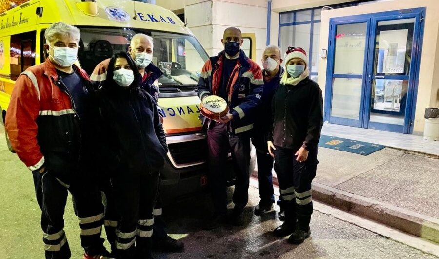 ΕΚΑΒ Λάρισας: «Λιποθυμικό» το πρώτο περιστατικό του 2022