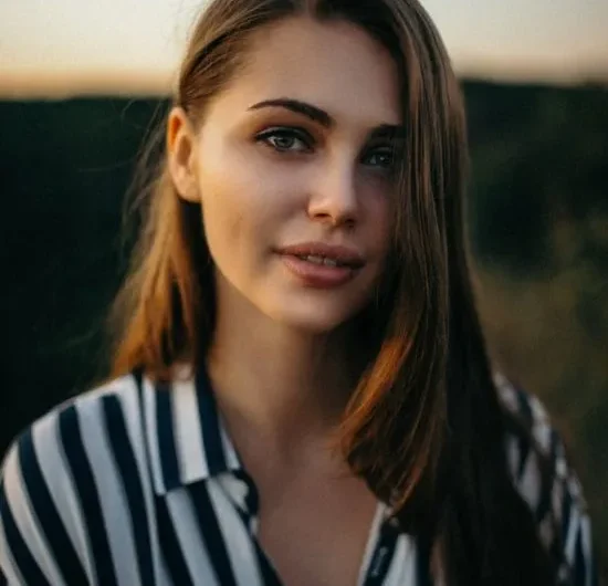 Έχεις ευαίσθητο δέρμα: Αυτή είναι η βραδινή ρουτίνα περιποίησης που πρέπει να ακολουθείς!