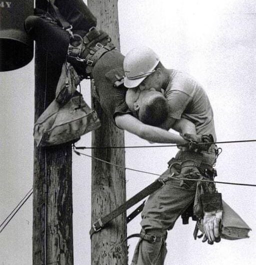 Το φιλί της ζωής