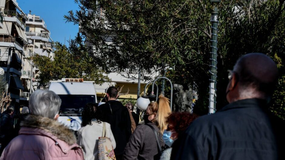 Χωρίς κανένα έλεγχο η πανδημία: 33.716 κρούσματα κορονοϊού, 70 νεκροί, 639 διασωληνωμένοι