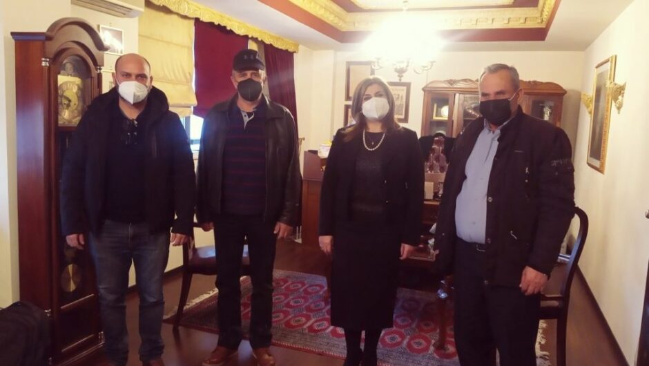 Ευ. Λιακούλη: «Πολεμάνε το παραδοσιακό τσίπουρο, καταστρέφουν τους αμβυκούχους»!