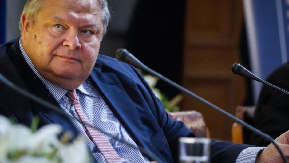 Ευάγγελος Βενιζέλος / Κάποιος να του πει ότι ο Λοβέρδος διώκεται για τη Novartis εκτός εάν έχει άλλη πληροφόρηση