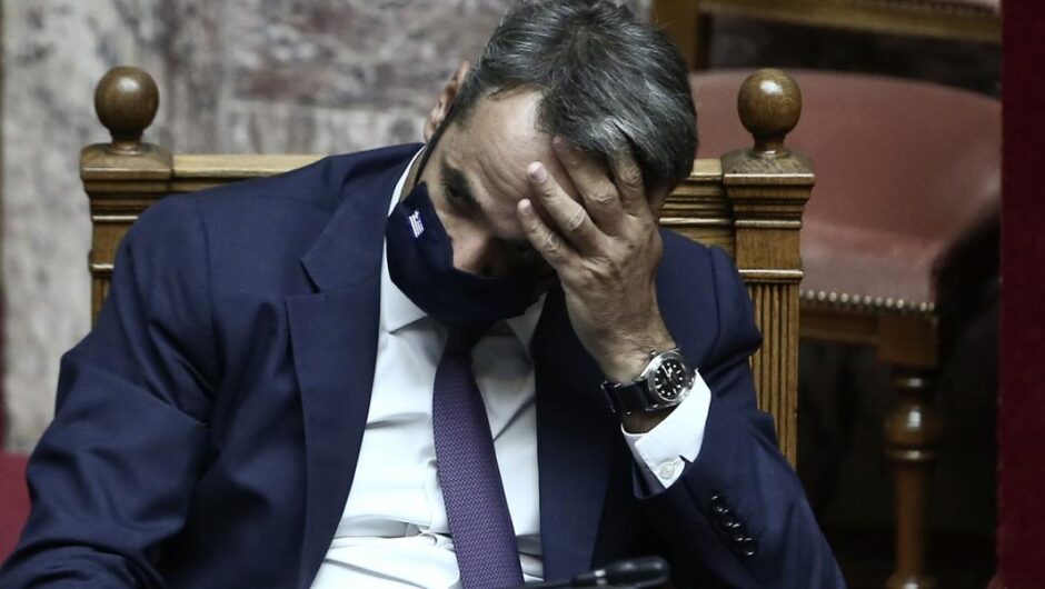 Κυριάκος Μητσοτάκης / Βραχυκύκλωμα στις συμπληγάδες πανδημίας – ακρίβειας
