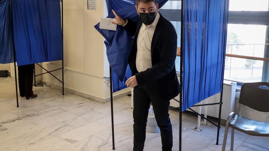Νίκος Ανδρουλάκης / Οι εκλογές και η αλά καρτ επίκληση των νεκρών