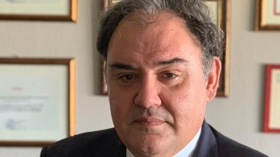 Δημοσθένης Σαρηγιάννης / Πρόβλεψη για 80.000 κρούσματα κορωνοϊού την ημέρα