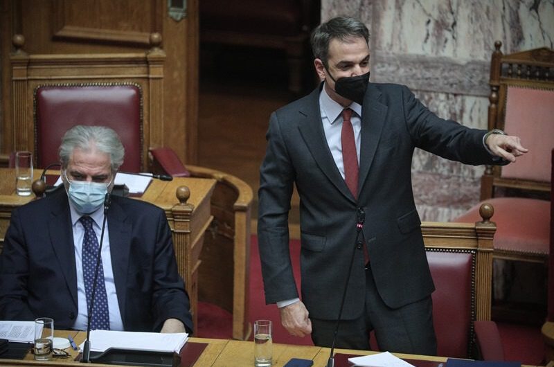 «Το χιόνι συνήθως πέφτει βράδυ» η νέα δικαιολογία του Μητσοτάκη για το φιάσκο του χιονιά