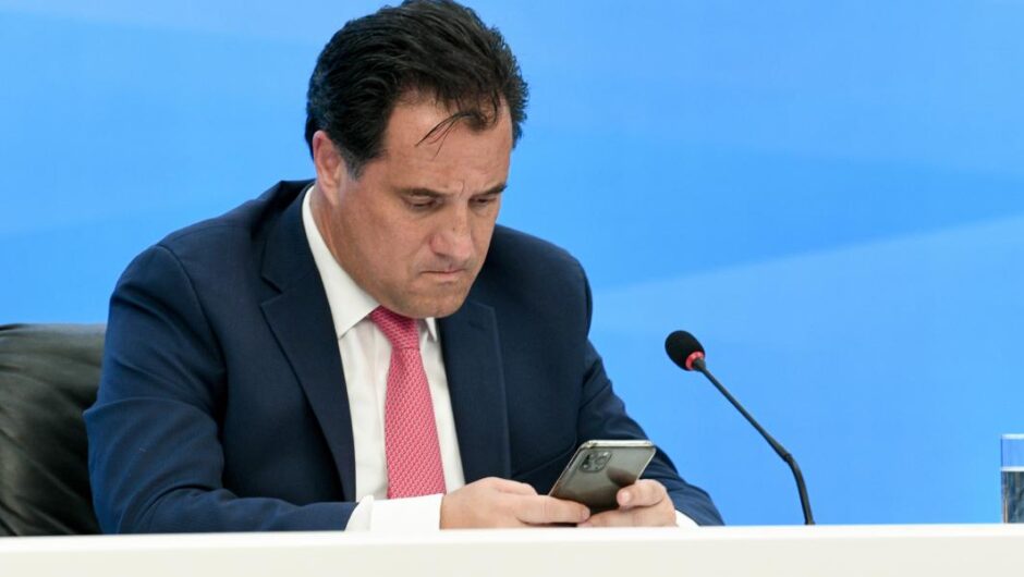 Άδωνις Γεωργιάδης / Έκθετος – Στο αεροδρόμιο της Λάρνακας το pcr test κοστίζει 15 ευρώ