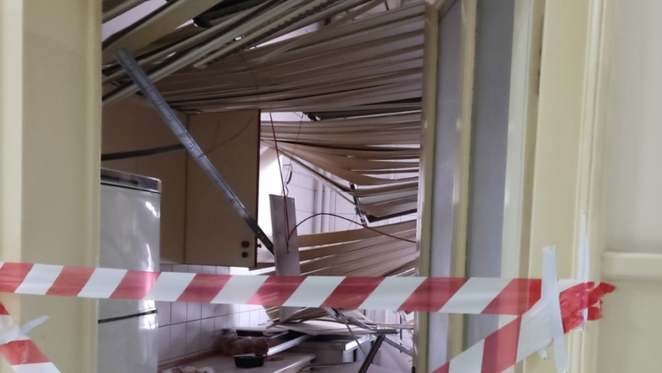 Νοσοκομείο Ευαγγελισμός / Εικόνες ντροπής – Κατέρρευσε ψευδοροφή τραυματίζοντας εργαζόμενους