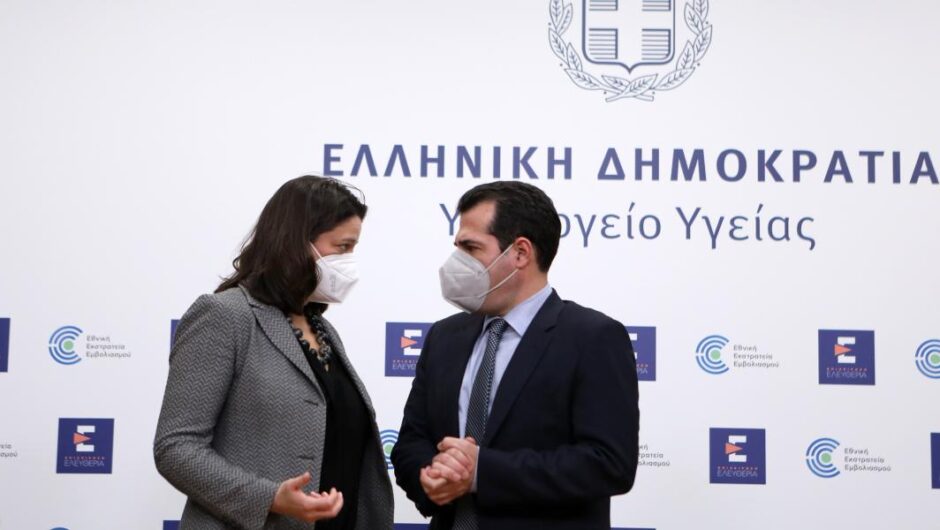 Νίκος Φίλης / «Είναι ανεύθυνοι – Επιλέγουν την ανοσία της αγέλης»