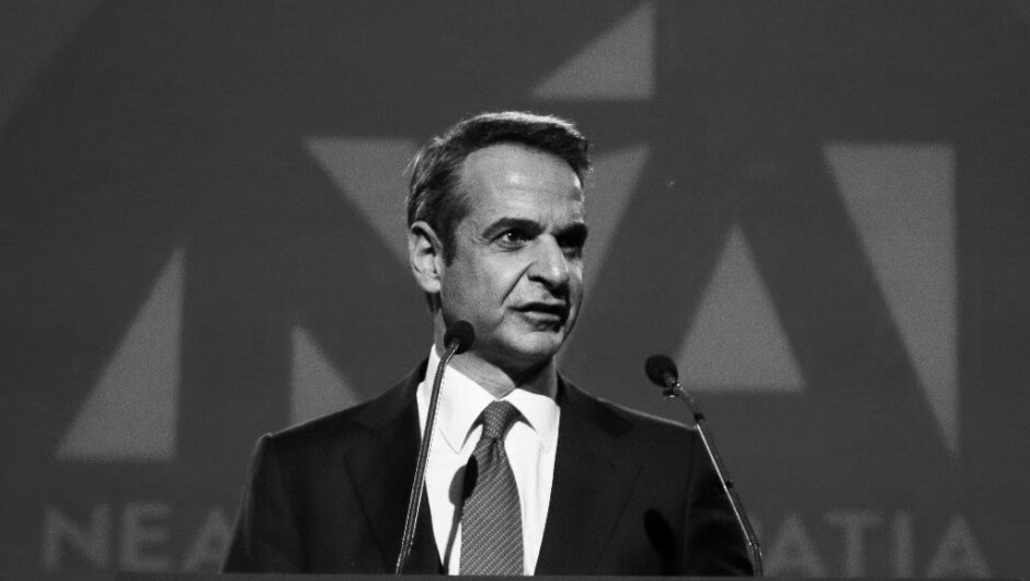 Με το λογότυπο της Νέας Δημοκρατίας διαφημίζει ο Μητσοτάκης την υποδοχή των Rafale