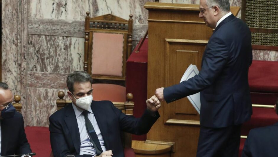 Τάκης Θεοδωρικάκος / Καρφιά κατά Στυλιανίδη για το μέγα φιάσκο του χιονιά