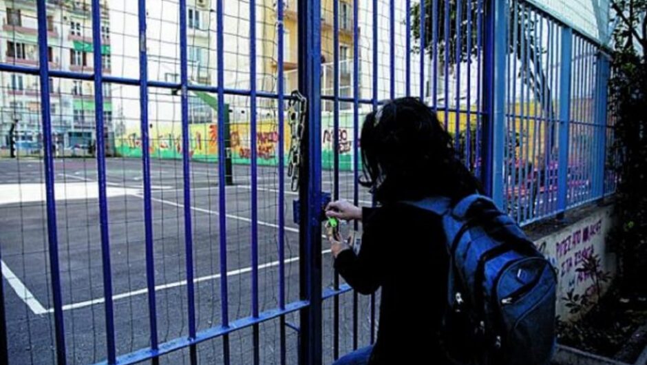 Νίκος Φίλης: Δέκα απαραίτητα μέτρα για το ασφαλές άνοιγμα των σχολείων