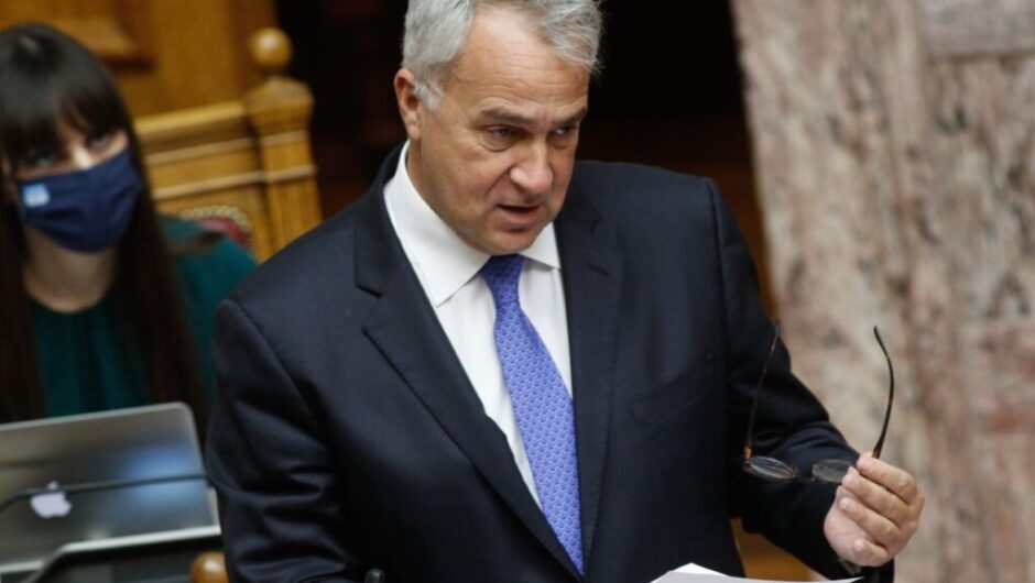 Μ. Βορίδης για ανεμβολίαστους υγειονομικούς: «Ανοιχτό το ενδεχόμενο απολύσεων» (βίντεο)