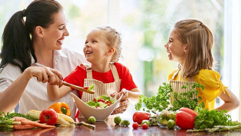 Οδηγήστε τα παιδιά σας να κάνουν υγιεινές επιλογές