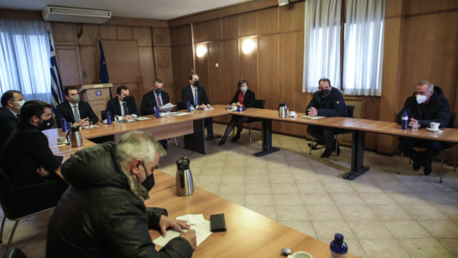 Όσα «κλείδωσαν» στη συνάντηση υπουργών με τους αγρότες της Πανελλαδικής Επιτροπής Μπλόκων