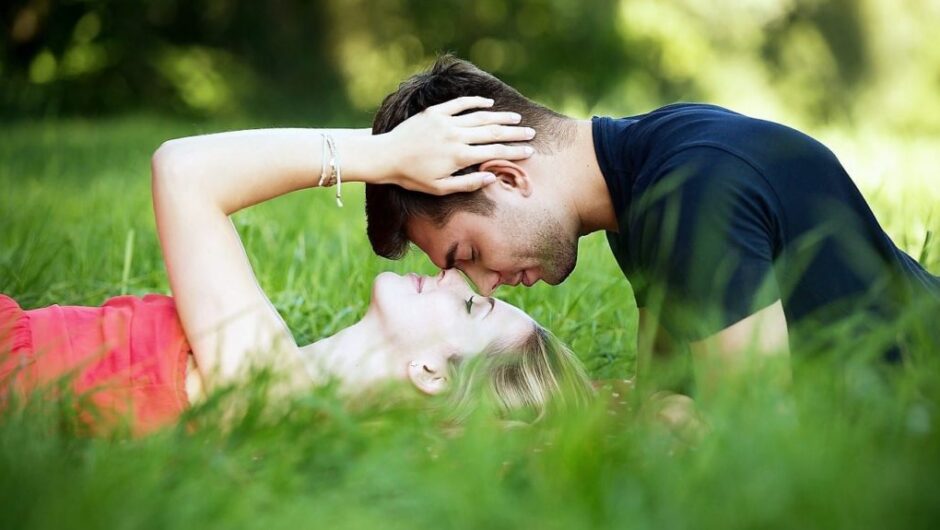 Έρευνα: Πόσο… ρομαντικοί είναι οι Ελληνες; Τι πιστεύουν για τον έρωτα και το διαζύγιο;