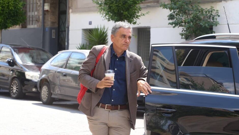 ΣΥΡΙΖΑ: «Βραχυκύκλωμα» στην «Ομπρέλα» προκάλεσε ο Τσακαλώτος