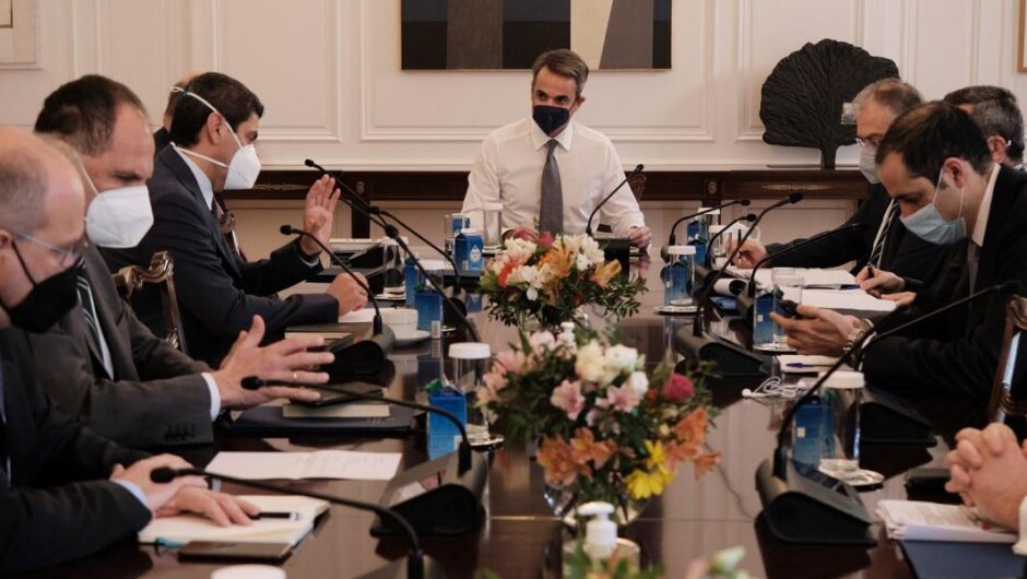 Εισβολή στην Ουκρανία / Οι αγωνίες της Αθήνας