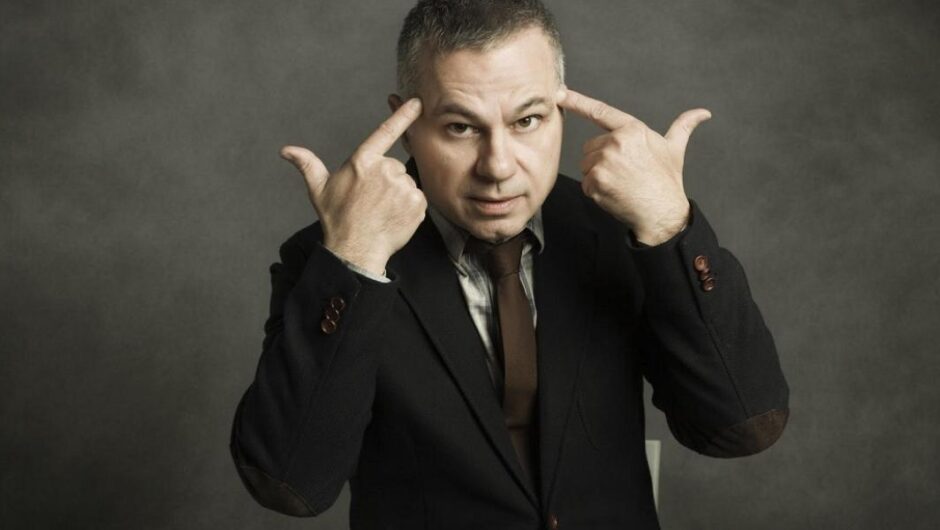 Χριστόφορος Ζαραλίκος / Προσέφυγε στην ελληνική δικαιοσύνη κατά του Twitter