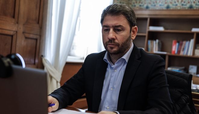 Άλλα περίμεναν, άλλα βγήκαν και τώρα έχουν ζόρια με τον Ανδρουλάκη…