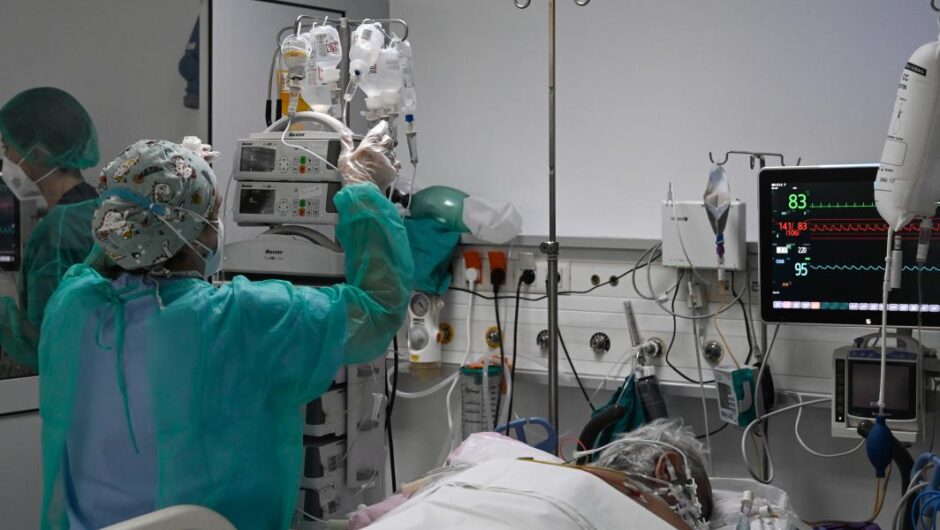 Υπουργείο Υγείας / Έβγαλε προπαγανδιστικό βίντεο για τις ΜΕΘ εν μέσω εκατόμβης νεκρών