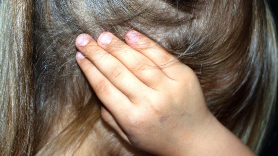 Σεξουαλική κακοποίηση 11χρονης / Το κοριτσάκι κατήγγειλε στην δασκάλα της ότι ο θείος της την κακοποιεί