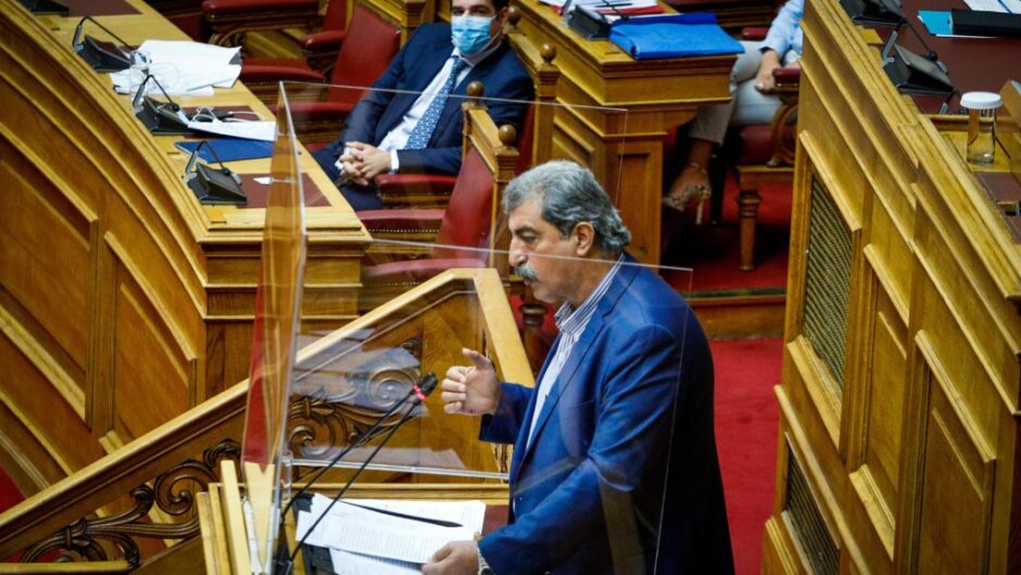Πολάκης σε Πλεύρη: «Βρες τρύπα να κρυφτείς με 11.250 νεκρούς – Θα επαναπροσλάβουμε τους απολυμένους υγειονομικούς»